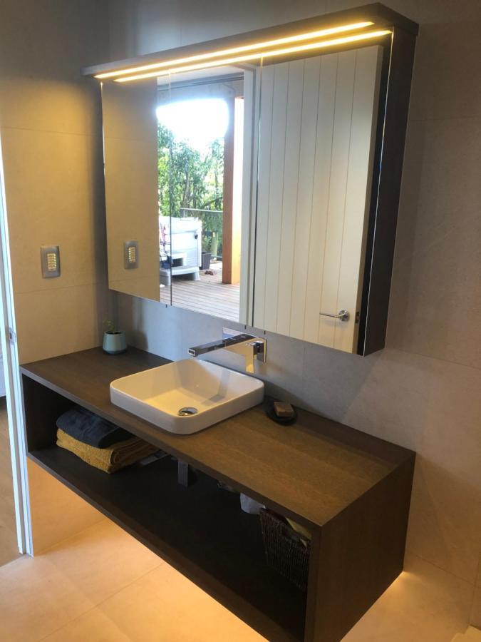 Studio Or Cabin On Whitby 纳尔逊 外观 照片